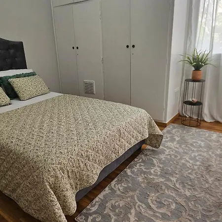 Cozy And Quiet , Convenient Location In Apartment Athens