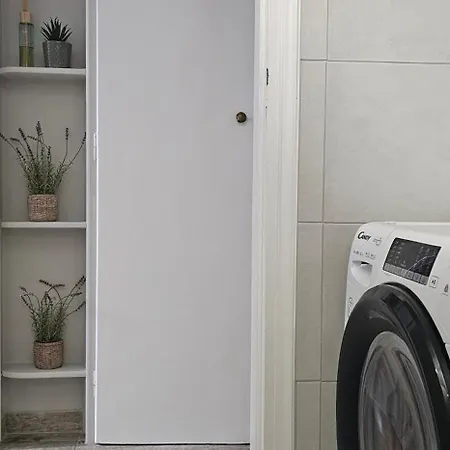Cozy And Quiet , Convenient Location In * Athens